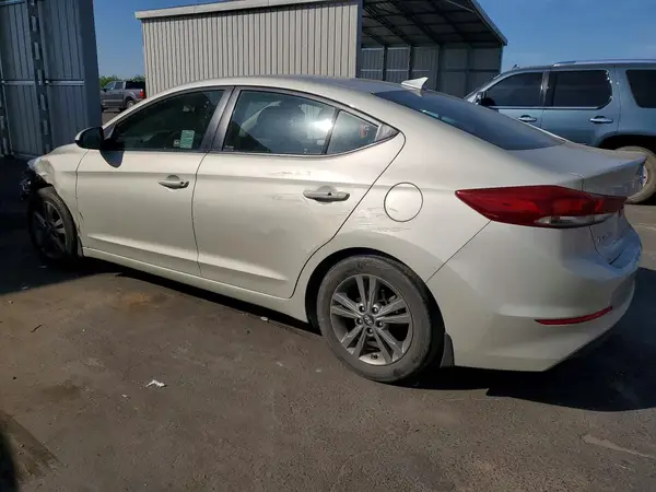 5NPD84LF2JH348999 2018 HYUNDAI ELANTRA - Image 2