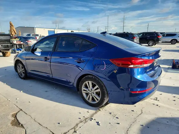 5NPD84LF2JH354463 2018 HYUNDAI ELANTRA - Image 2