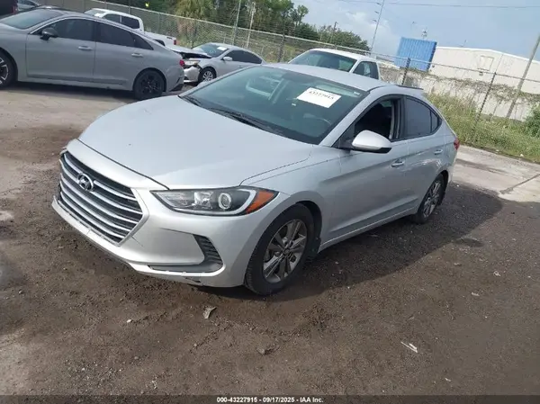 5NPD84LF2JH356794 2018 HYUNDAI ELANTRA - Image 2