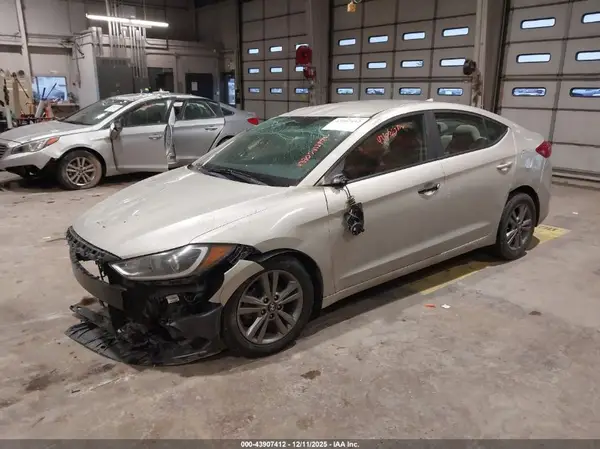 5NPD84LF2JH358836 2018 HYUNDAI ELANTRA - Image 2