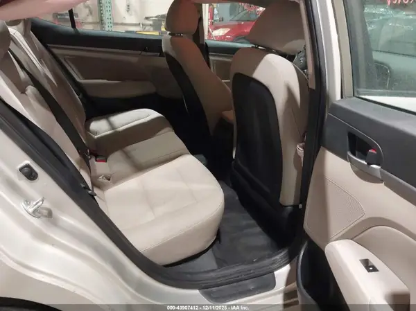 5NPD84LF2JH358836 2018 HYUNDAI ELANTRA - Image 8