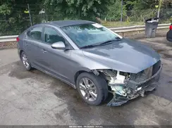 5NPD84LF2JH359100 2018 HYUNDAI ELANTRA