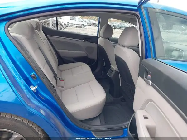 5NPD84LF2JH359551 2018 HYUNDAI ELANTRA - Image 8