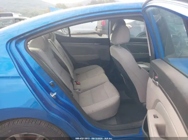 5NPD84LF2JH360070 2018 HYUNDAI ELANTRA - Image 8