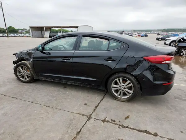5NPD84LF2JH360165 2018 HYUNDAI ELANTRA - Image 2