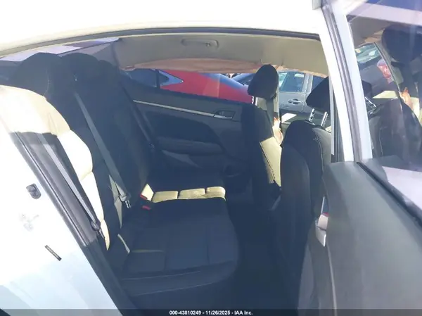5NPD84LF2JH361803 2018 HYUNDAI ELANTRA - Image 8