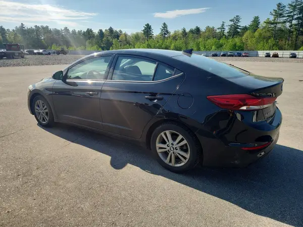 5NPD84LF2JH365463 2018 HYUNDAI ELANTRA - Image 2