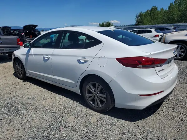 5NPD84LF2JH365866 2018 HYUNDAI ELANTRA - Image 2