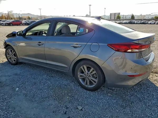 5NPD84LF2JH366922 2018 HYUNDAI ELANTRA - Image 2