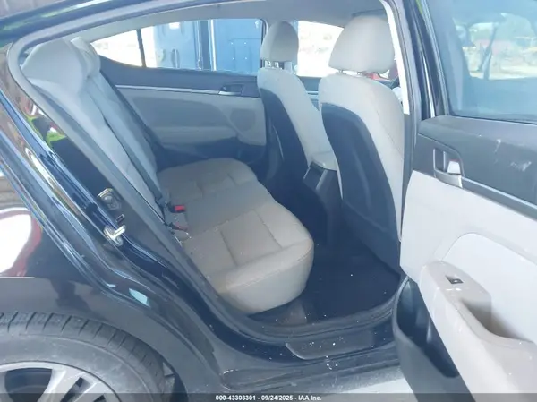 5NPD84LF2JH367908 2018 HYUNDAI ELANTRA - Image 8