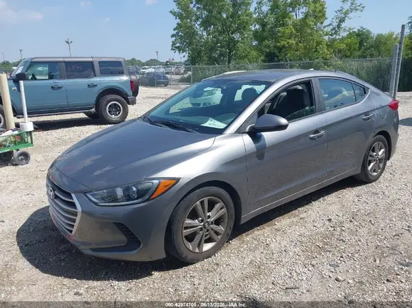 5NPD84LF2JH368718 2018 HYUNDAI ELANTRA - Image 2