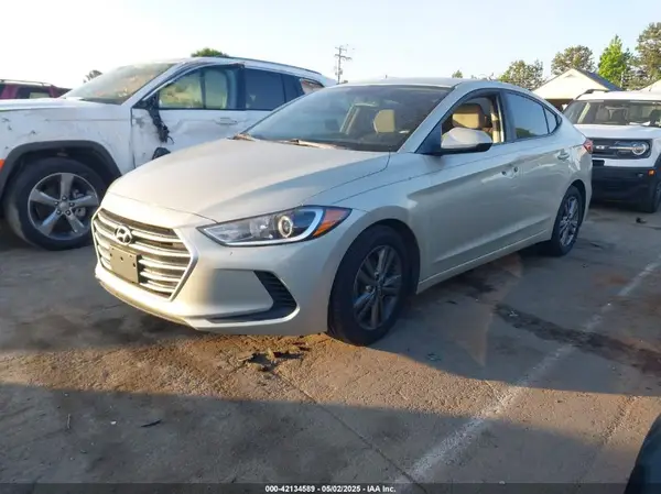 5NPD84LF2JH370341 2018 HYUNDAI ELANTRA - Image 2