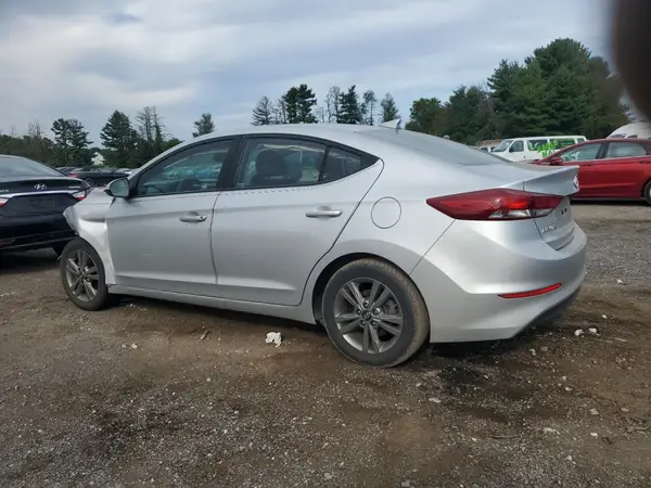 5NPD84LF2JH370792 2018 HYUNDAI ELANTRA - Image 2
