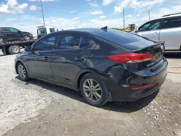 5NPD84LF2JH372607 2018 HYUNDAI ELANTRA - Image 2