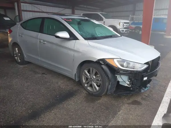 5NPD84LF2JH373532 2018 HYUNDAI ELANTRA - Image 1