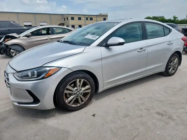 5NPD84LF2JH374227 2018 HYUNDAI ELANTRA - Image 1