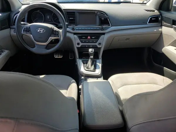 5NPD84LF2JH374583 2018 HYUNDAI ELANTRA - Image 8