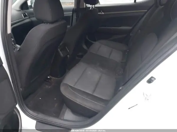 5NPD84LF2JH375913 2018 HYUNDAI ELANTRA - Image 8
