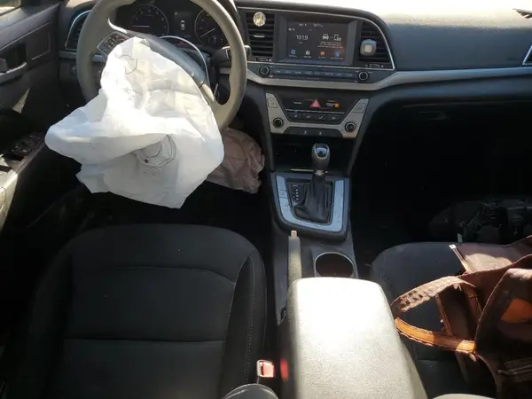 5NPD84LF2JH376639 2018 HYUNDAI ELANTRA - Image 8