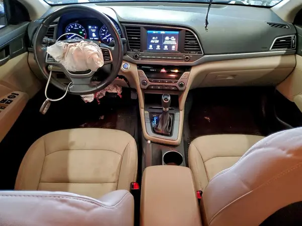 5NPD84LF2JH377595 2018 HYUNDAI ELANTRA - Image 8