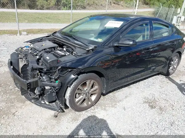 5NPD84LF2JH378522 2018 HYUNDAI ELANTRA - Image 2