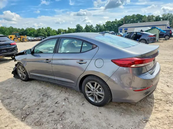 5NPD84LF2JH380867 2018 HYUNDAI ELANTRA - Image 2