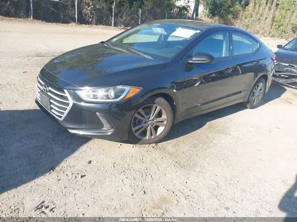 5NPD84LF2JH381257 2018 HYUNDAI ELANTRA - Image 2