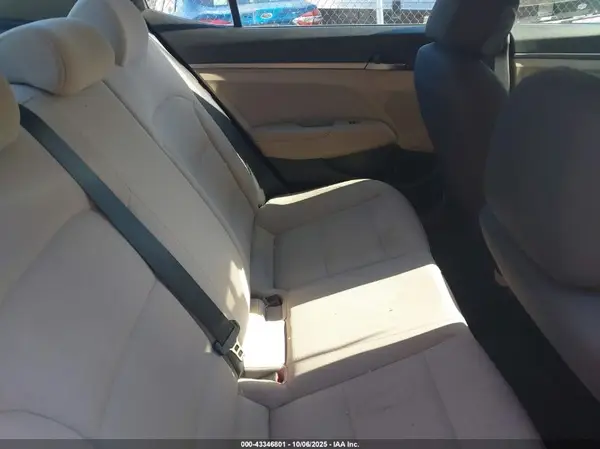5NPD84LF2JH381257 2018 HYUNDAI ELANTRA - Image 8