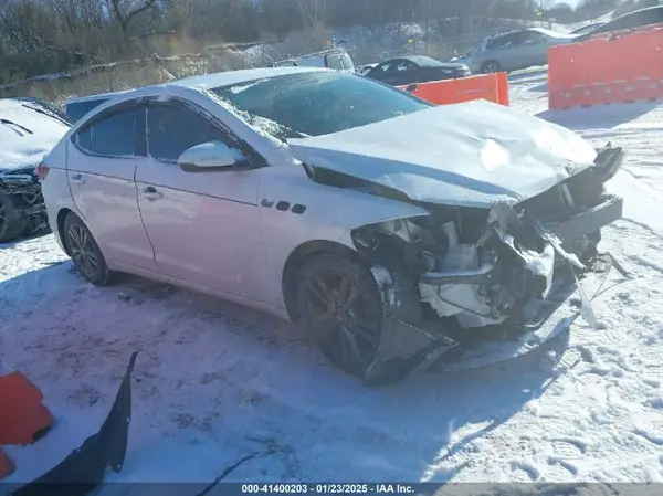 5NPD84LF2JH383221 2018 HYUNDAI ELANTRA - Image 1