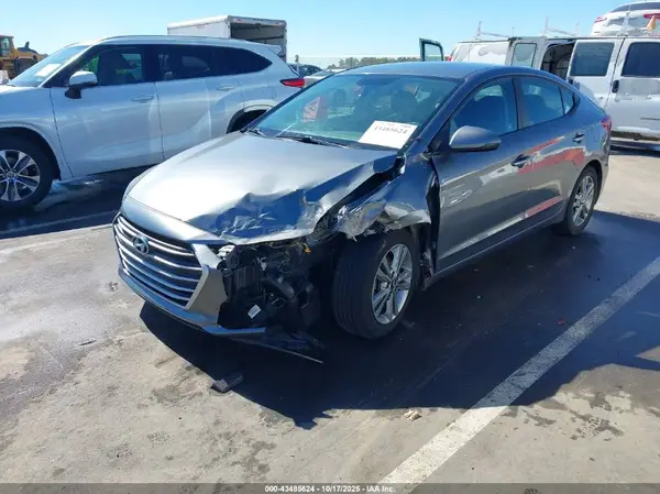 5NPD84LF2JH386555 2018 HYUNDAI ELANTRA - Image 2