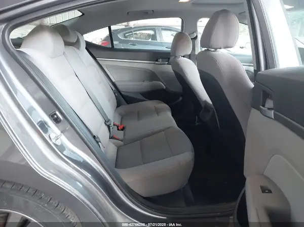 5NPD84LF2JH386572 2018 HYUNDAI ELANTRA - Image 8