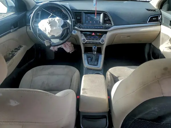 5NPD84LF2JH386667 2018 HYUNDAI ELANTRA - Image 8