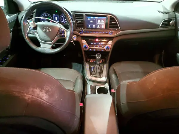 5NPD84LF2JH387981 2018 HYUNDAI ELANTRA - Image 8