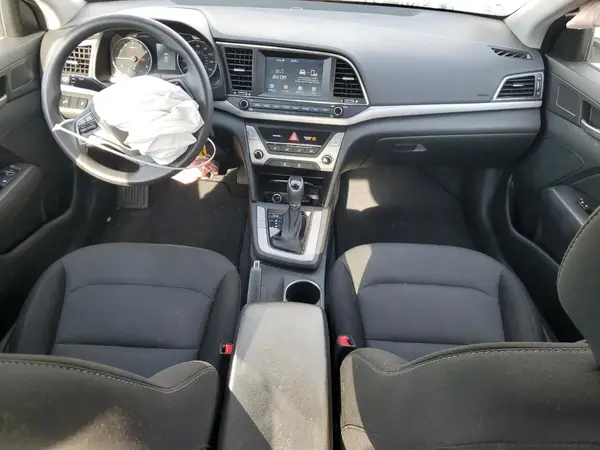 5NPD84LF2JH389021 2018 HYUNDAI ELANTRA - Image 8
