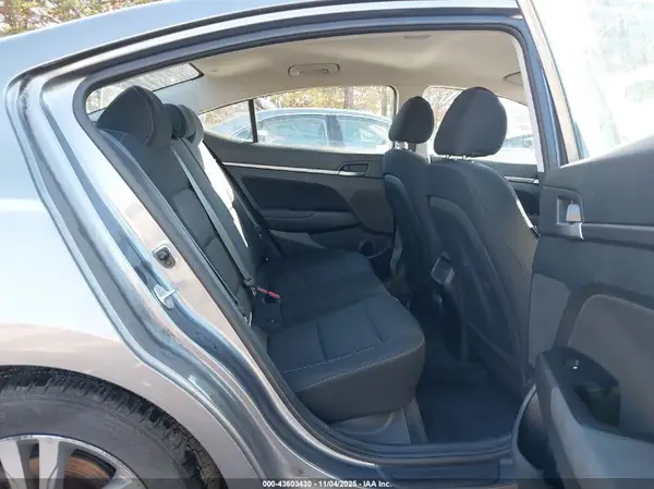 5NPD84LF2JH389648 2018 HYUNDAI ELANTRA - Image 8