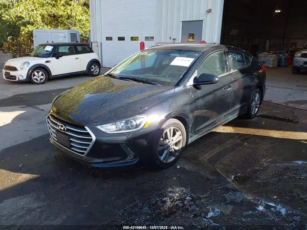 5NPD84LF2JH391223 2018 HYUNDAI ELANTRA - Image 2