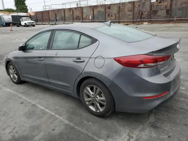 5NPD84LF2JH391948 2018 HYUNDAI ELANTRA - Image 2