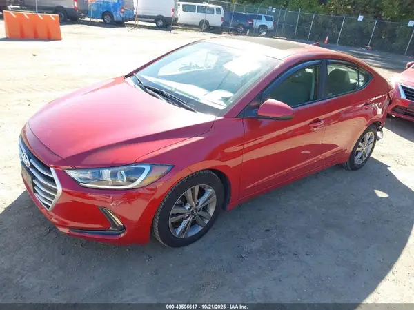 5NPD84LF2JH391965 2018 HYUNDAI ELANTRA - Image 2