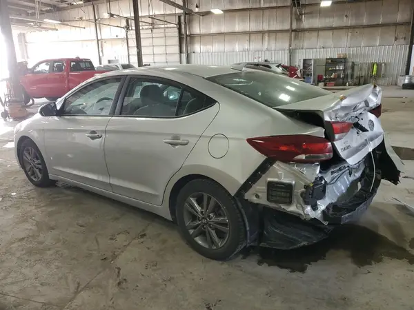 5NPD84LF2JH394350 2018 HYUNDAI ELANTRA - Image 2