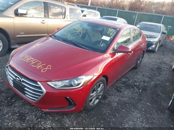 5NPD84LF2JH395868 2018 HYUNDAI ELANTRA - Image 2