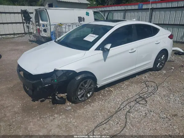 5NPD84LF2JH396020 2018 HYUNDAI ELANTRA - Image 2