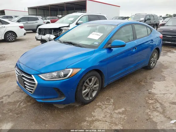 5NPD84LF2JH398074 2018 HYUNDAI ELANTRA - Image 2