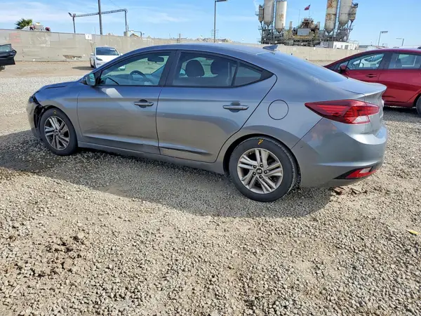 5NPD84LF2KH401881 2019 HYUNDAI ELANTRA - Image 2