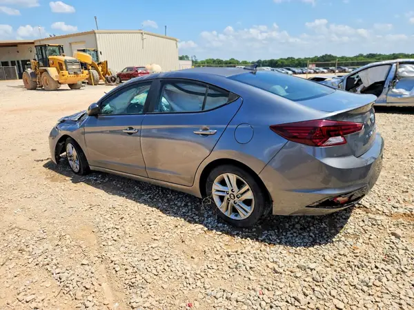 5NPD84LF2KH404473 2019 HYUNDAI ELANTRA - Image 2