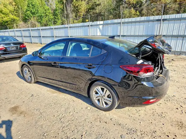 5NPD84LF2KH404697 2019 HYUNDAI ELANTRA - Image 2