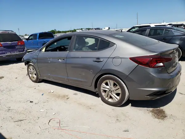 5NPD84LF2KH405588 2019 HYUNDAI ELANTRA - Image 2