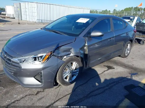 5NPD84LF2KH405591 2019 HYUNDAI ELANTRA - Image 2