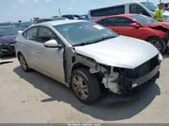 5NPD84LF2KH406403 2019 HYUNDAI ELANTRA