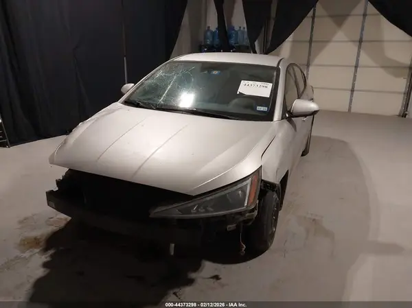5NPD84LF2KH407891 2019 HYUNDAI ELANTRA - Image 2