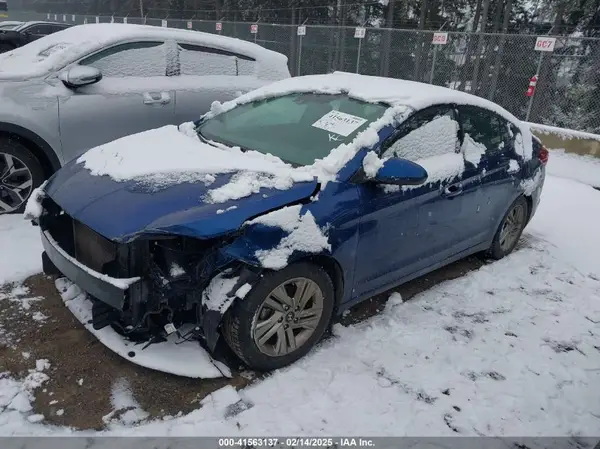 5NPD84LF2KH411374 2019 HYUNDAI ELANTRA - Image 2